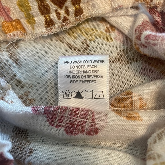 Good Luck Gem Boho Multicolor Floral Wide Leg Pants
Size Medium - Picture 6 of 7